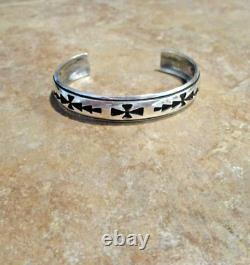 GEM! EARLY Vintage Navajo TOMMY SINGER (d.) Sterling Silver DESIGN Bracelet