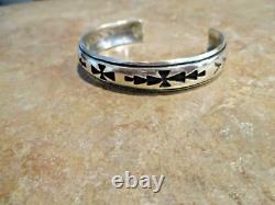 GEM! EARLY Vintage Navajo TOMMY SINGER (d.) Sterling Silver DESIGN Bracelet