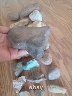 Howling Coyote Native American Indian Stone Effigy Rock Art, Artifacts, Tools