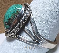 LARGE EARLY VINTAGE NAVAJO STERLING SILVER FINE NATURAL WEB TURQUOISE RING sz11+