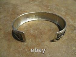 LARGER EARLY TOMMY SINGER (d.) Navajo Sterling Silver STORYTELLER Bracelet