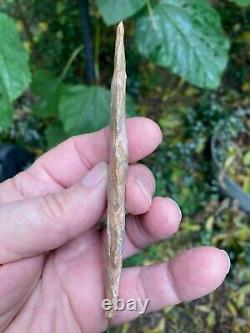 Large Beautiful and Rare Mayan Eccentric 5 ¼ x 1 1/2- Effigy Spear Point