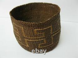 NATIVE AMERICAN Antique Early 20th C N. California Finely Woven Basket