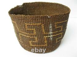 NATIVE AMERICAN Antique Early 20th C N. California Finely Woven Basket