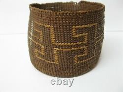 NATIVE AMERICAN Antique Early 20th C N. California Finely Woven Basket