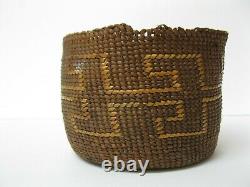 NATIVE AMERICAN Antique Early 20th C N. California Finely Woven Basket