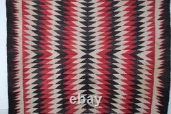 NAVAJO EYE DAZZLER RUG VINTAGE NATIVE AMERICAN EARLY 1900 ERA 53 x70 INCHES