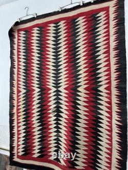 NAVAJO EYE DAZZLER RUG VINTAGE NATIVE AMERICAN EARLY 1900 ERA 53 x70 INCHES
