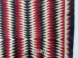 NAVAJO EYE DAZZLER RUG VINTAGE NATIVE AMERICAN EARLY 1900 ERA 53 x70 INCHES