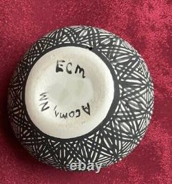 Native American Acoma Seed Pot, 2 x 2 3/4, Signed ECM Vtg Early/Mid 1990s