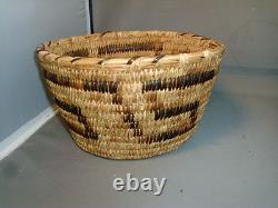 Native American Indian Grass Hand Woven Basket Early 20th century