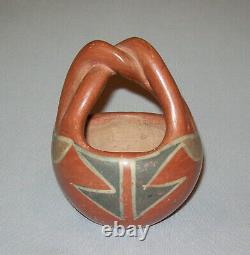 Old Antique Vtg Early 20th C Miniature Native American Indian Pueblo Pottery Pot