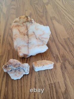 Quartz Crystal Dog Effigy Native American Stone Rock Art, Artifacts, Tools