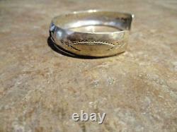 RARE EARLY! TOMMY SINGER (d.) Navajo Sterling Silver THREE FIGURE Bracelet