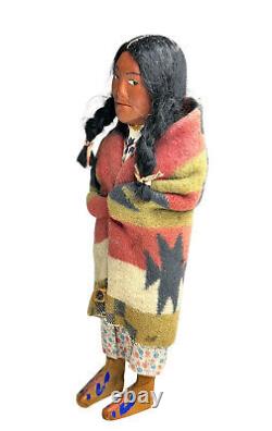 RARE LEFT LOOKING Antique SKOOKUM NATIVE AMERICAN Woman Early 1900's 11 Tall