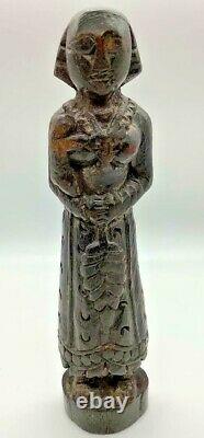 Rare Early 1700s Antique Native American Indian Statue of mother and child