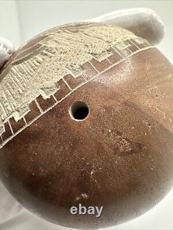 Rare Early Carla Nampeyo Claw Sgraffito Brown Seed Pod Pottery 1984 Signed 3