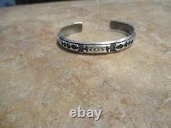 SCARCE EARLY TOMMY SINGER (d.) Navajo Sterling Overlay STAMPED DESIGN Bracelet