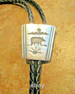SPLENDID! EARLY TOMMY SINGER (d.) Navajo Sterling Silver THREE FIGURE Bolo Tie