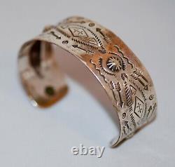 Superb Early Navajo Silver Cuff Bracelet (No. 2)