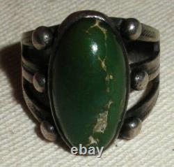 VINTAGE EARLY NAVAJO GREAT GREEN TURQUOISE STERLING SILVER RING SIZE 6 vafo