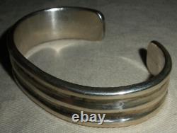 VINTAGE NAVAJO LYNDON TSOSIE CLASSIC EARLY DESIGN STERLING SILVER BRACELET vafo