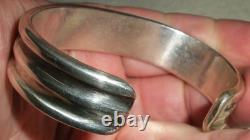 VINTAGE NAVAJO LYNDON TSOSIE CLASSIC EARLY DESIGN STERLING SILVER BRACELET vafo