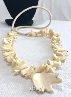 VTG Zuni Fetish Heishi Necklace with Large Hand-Carved Anteater & Other Animals