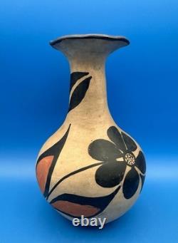 Very Early Santo Domingo Pueblo Polychrome Pottery 8.75 Vase