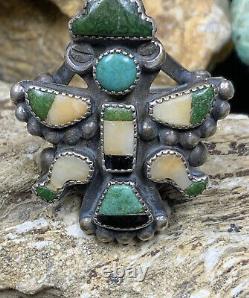 Very Rare! Zuni Leekya Deyuse Sterling Silver & Turquoise Knifewing Ring