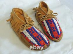 Vintage Early 20th Century Native American Leather And Beaded Moccasins (#2)