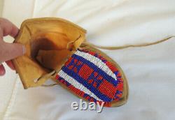 Vintage Early 20th Century Native American Leather And Beaded Moccasins (#2)