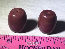 2 Perles Bourdons Lourd de Bourgogne D'un Cadre Avec des Artefacts Amérindiens D'Arizona