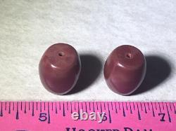 2 Perles Bourdons Lourd de Bourgogne D'un Cadre Avec des Artefacts Amérindiens D'Arizona