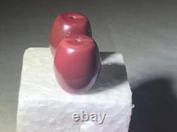 2 Perles Bourdons Lourd de Bourgogne D'un Cadre Avec des Artefacts Amérindiens D'Arizona