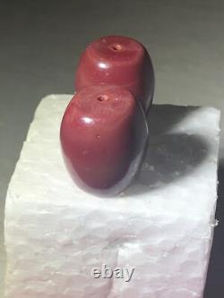 2 Perles Bourdons Lourd de Bourgogne D'un Cadre Avec des Artefacts Amérindiens D'Arizona