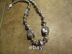 29 Early Tommy Singer (d.) Navajo Sterling Silver Designer Bead Collier