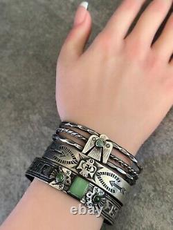 ANCIEN BRACELET EN ARGENT STERLING NAVAHO TURQUOISE AVEC LOGO TOURBILLON ET OISEAU DU TONNERRE DES ANNÉES 1920