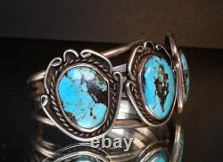 Ancien bracelet manchette en argent sterling Navajo avec turquoise à matrice noire