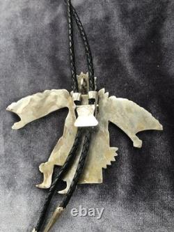 Ancien danseur d'aigle Zuni vintage des années 50-60 avec incrustation de turquoise et coquillage, non signé