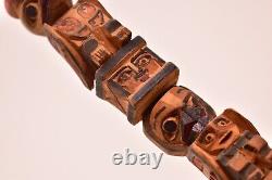 Ancien poteau totémique en bois sculpté de la côte nord-ouest, amérindien d'époque, vintage 11
