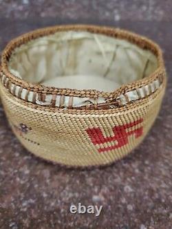 Antique Native American Makah Basket Avec Whirling Log And Birds Rare Début 1900