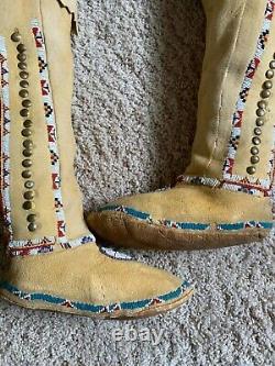 Antique Vieux Amérindien Kiowa Mocassins Au Début Des Années 1900