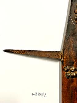 Arme de club antique des guerriers amérindiens natifs des années 1880 au début des années 1900.