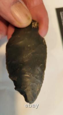 Artefacts de pointes de flèches indiennes de l'ère woodland précoce trouvés le long de la rivière Nottawa, Michigan