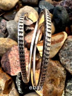BRACELET EN ARGENT ENROULÉ MÉGA RARE AVEC YEUX TURQUOISES FAIT MAIN NAVAJO