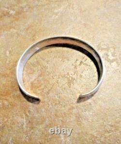 BRACELET NAVAJO EN ARGENT STERLING DESIGN NEUF BUFFLES PAR TOMMY SINGER (d.) SPÉCIAL TÔT