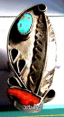 Bague en argent Sterling 925 de taille 7 avec plume incrustée de corail et de turquoise de style 'Vintage' Old Pawn' Navajo