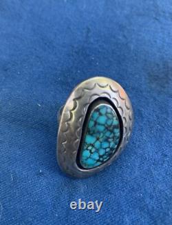 Bague en argent sterling Mid Century Moderniste Navajo de Henry Sam avec turquoise en toile d'araignée
