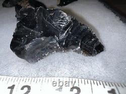 Bel ensemble de grandes lames d'obsidienne de haute qualité du début de l'archaïque cachées à Mammoth Lake